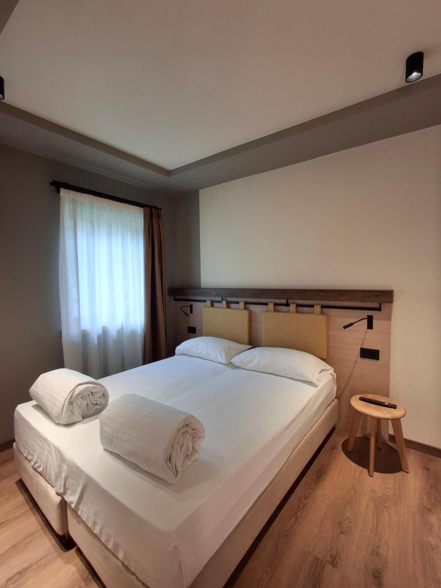 Hotel Dolomiti Saone ติโอเน ดิ เตรนโต ภายนอก รูปภาพ