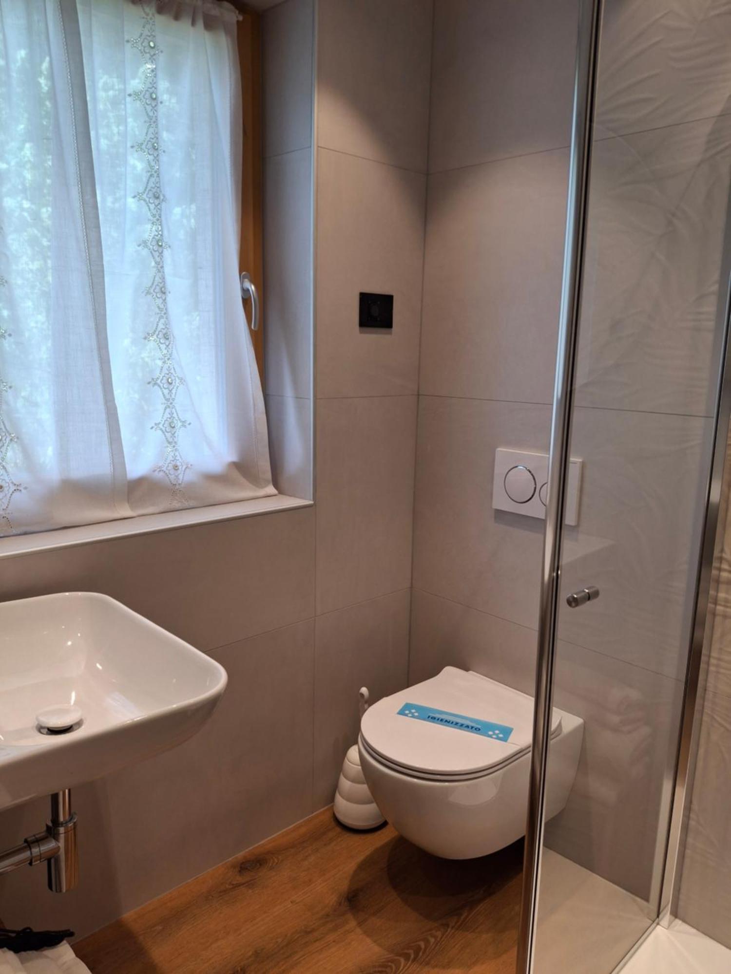 Hotel Dolomiti Saone ติโอเน ดิ เตรนโต ภายนอก รูปภาพ