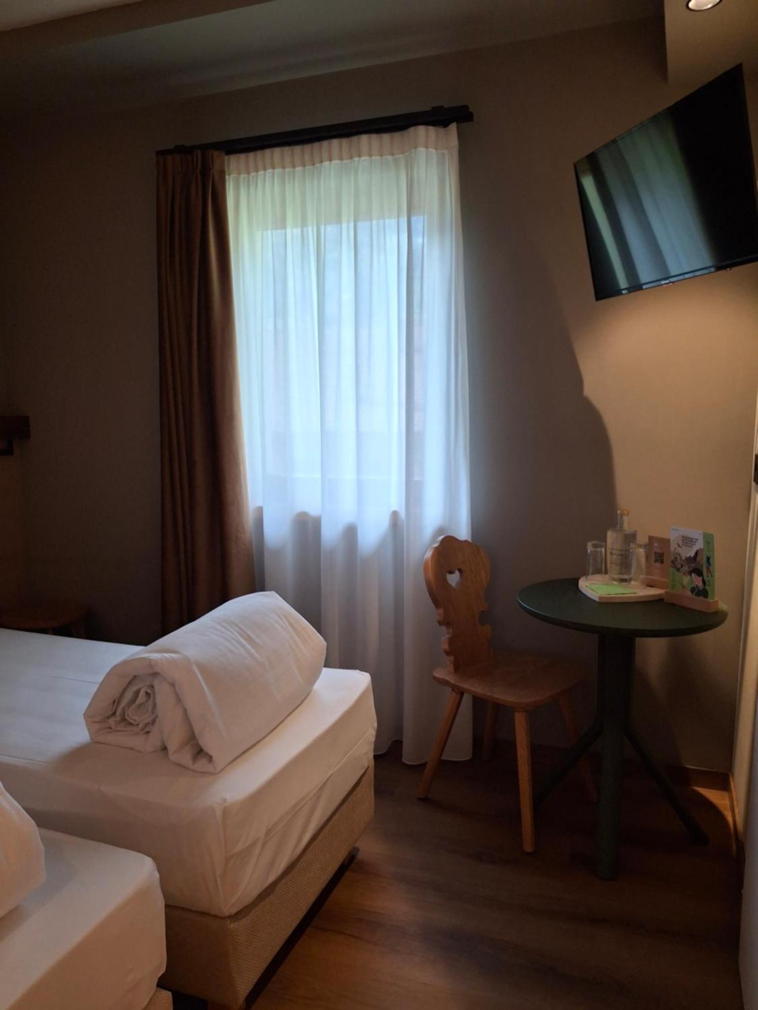 Hotel Dolomiti Saone ติโอเน ดิ เตรนโต ภายนอก รูปภาพ