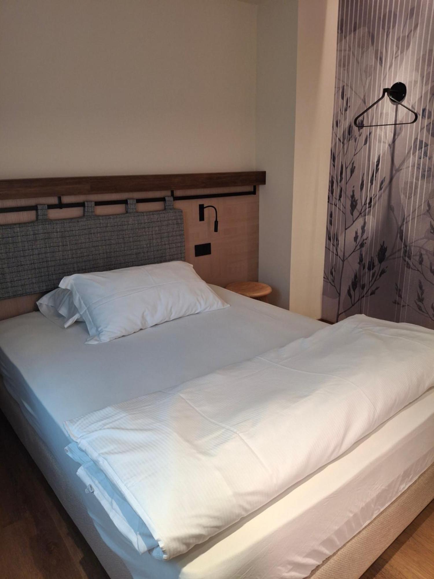Hotel Dolomiti Saone ติโอเน ดิ เตรนโต ภายนอก รูปภาพ